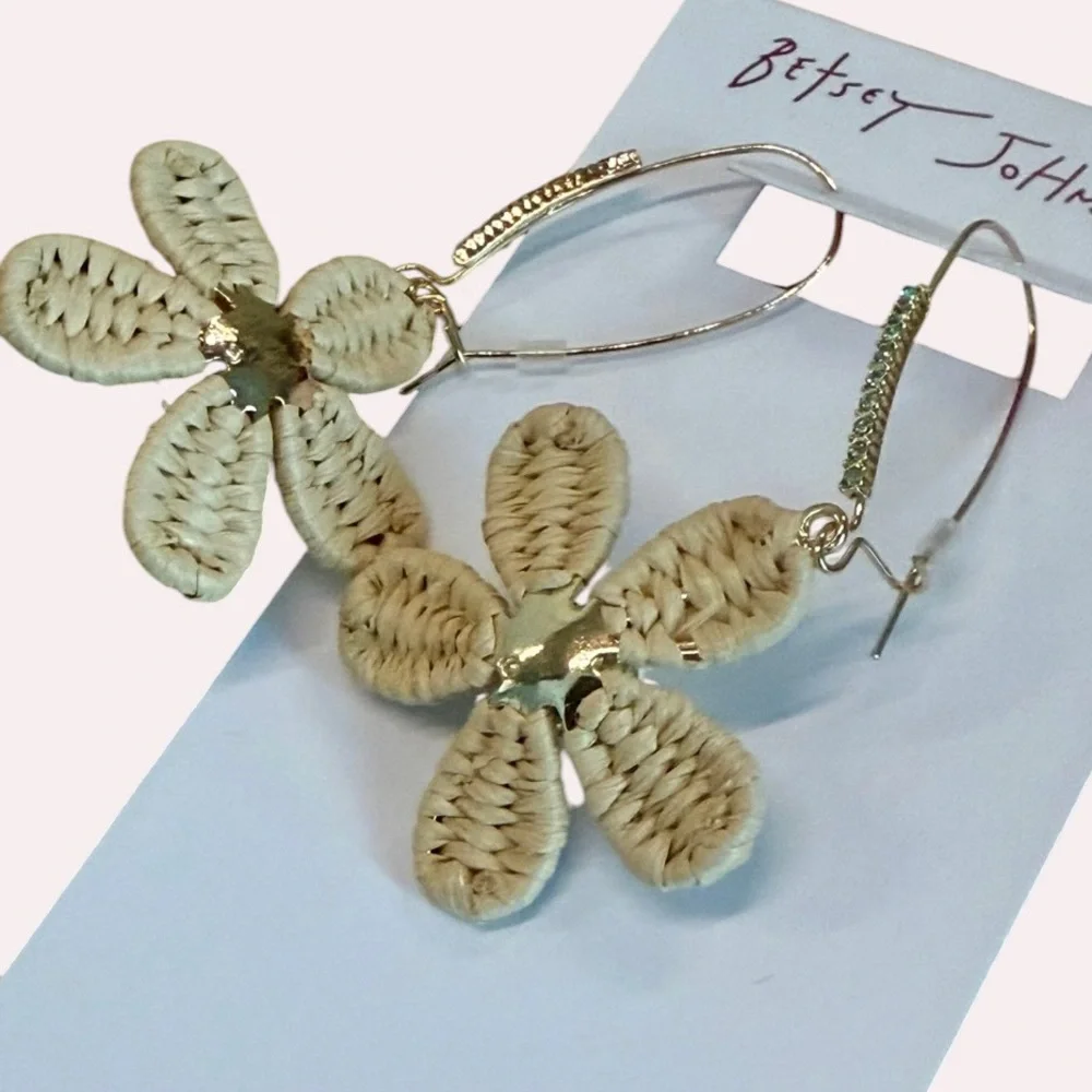 BETSEY JOHNSON SET Raffia, Pearls & Flowers 2 Pair Earrings Hippie Boho NEW NWT